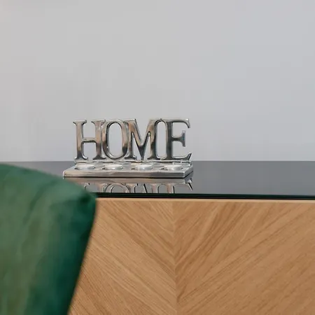 With Balcony And Free Garage By Renters Apartment Poznan